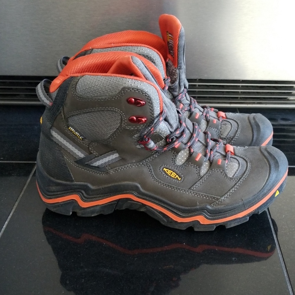 Keen Durand waterproof hiking boots